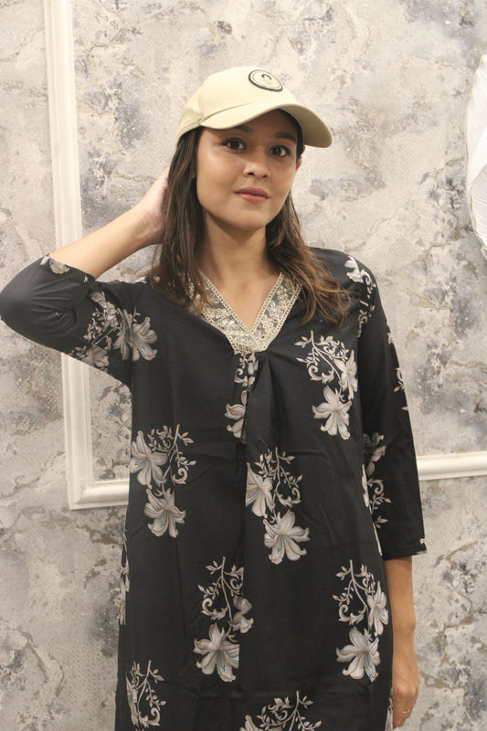 "Noir Blossom Kurta"